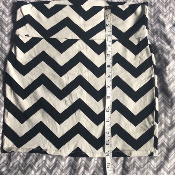 Charlotte Russe - Chevron Mini - Picture 5 of 5